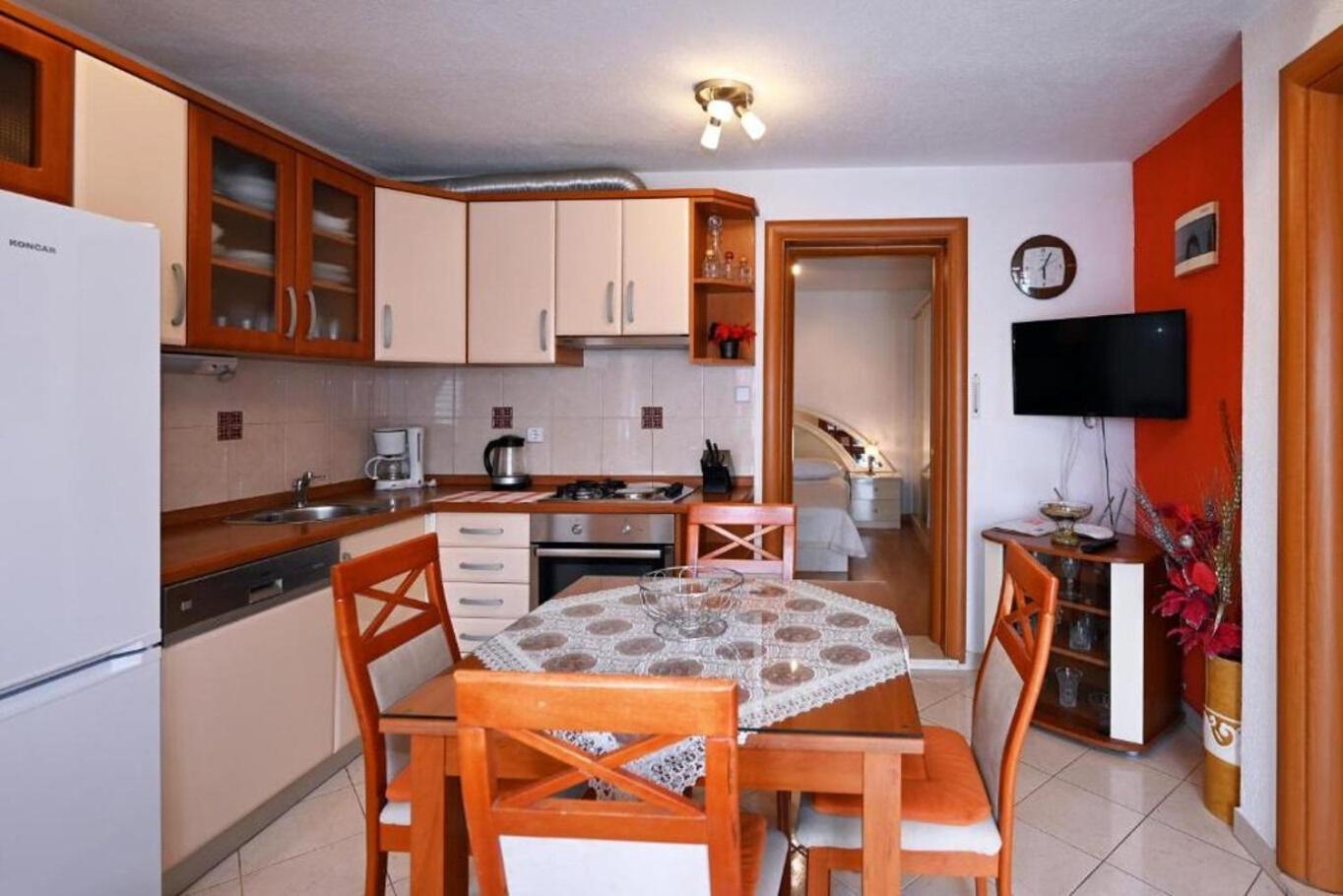 Apartment Mihovilovic Слатине Экстерьер фото