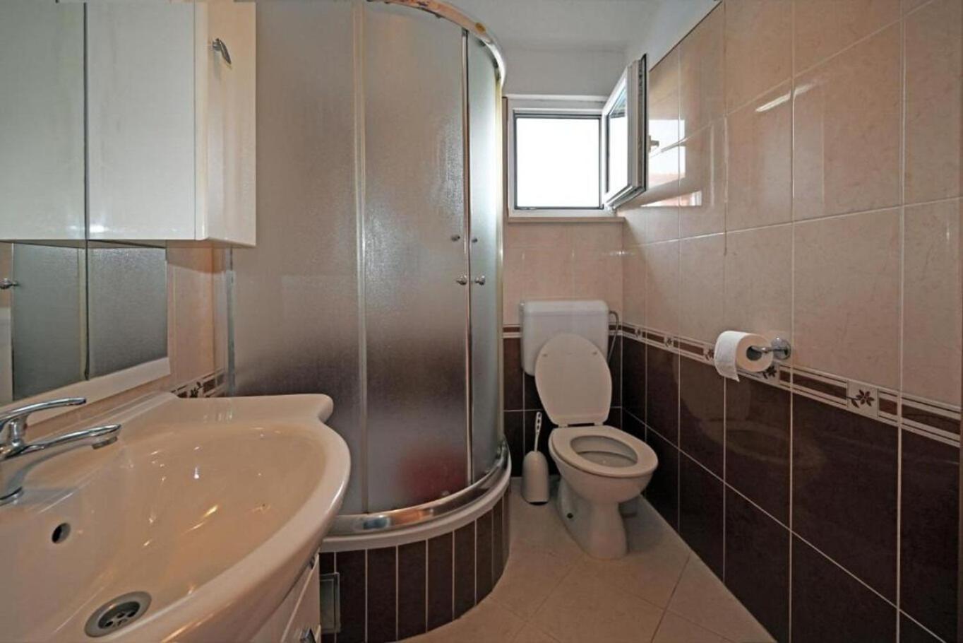 Apartment Mihovilovic Слатине Экстерьер фото