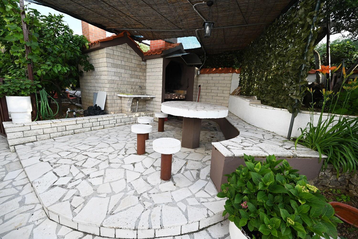 Apartment Mihovilovic Слатине Экстерьер фото