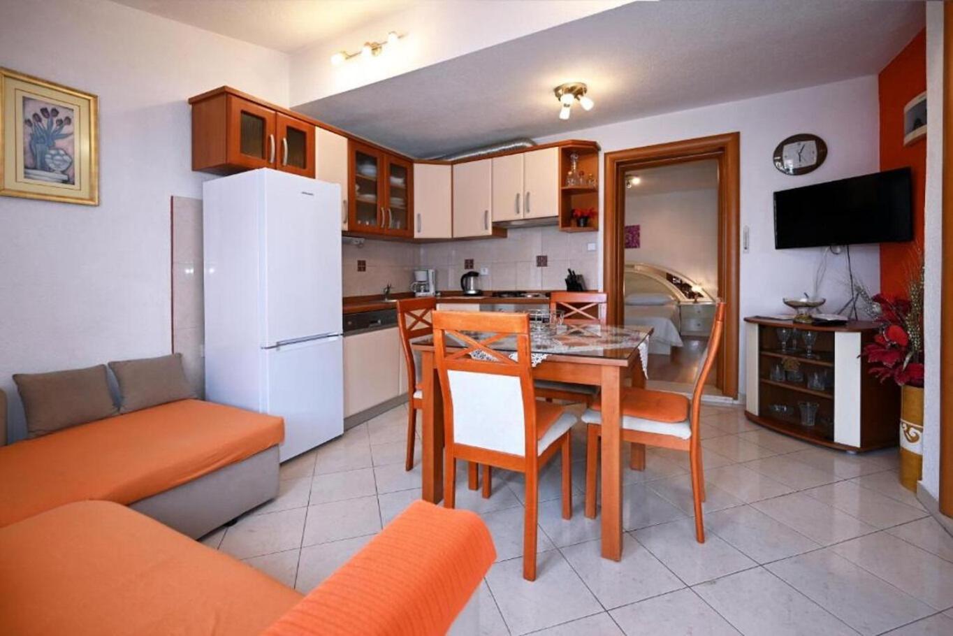 Apartment Mihovilovic Слатине Экстерьер фото