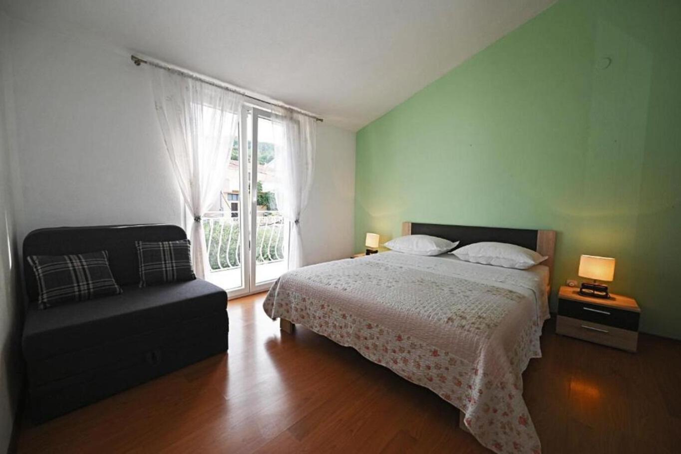 Apartment Mihovilovic Слатине Экстерьер фото